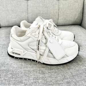 Off-White Women’s Runner B Kick Off Leather Sneaker